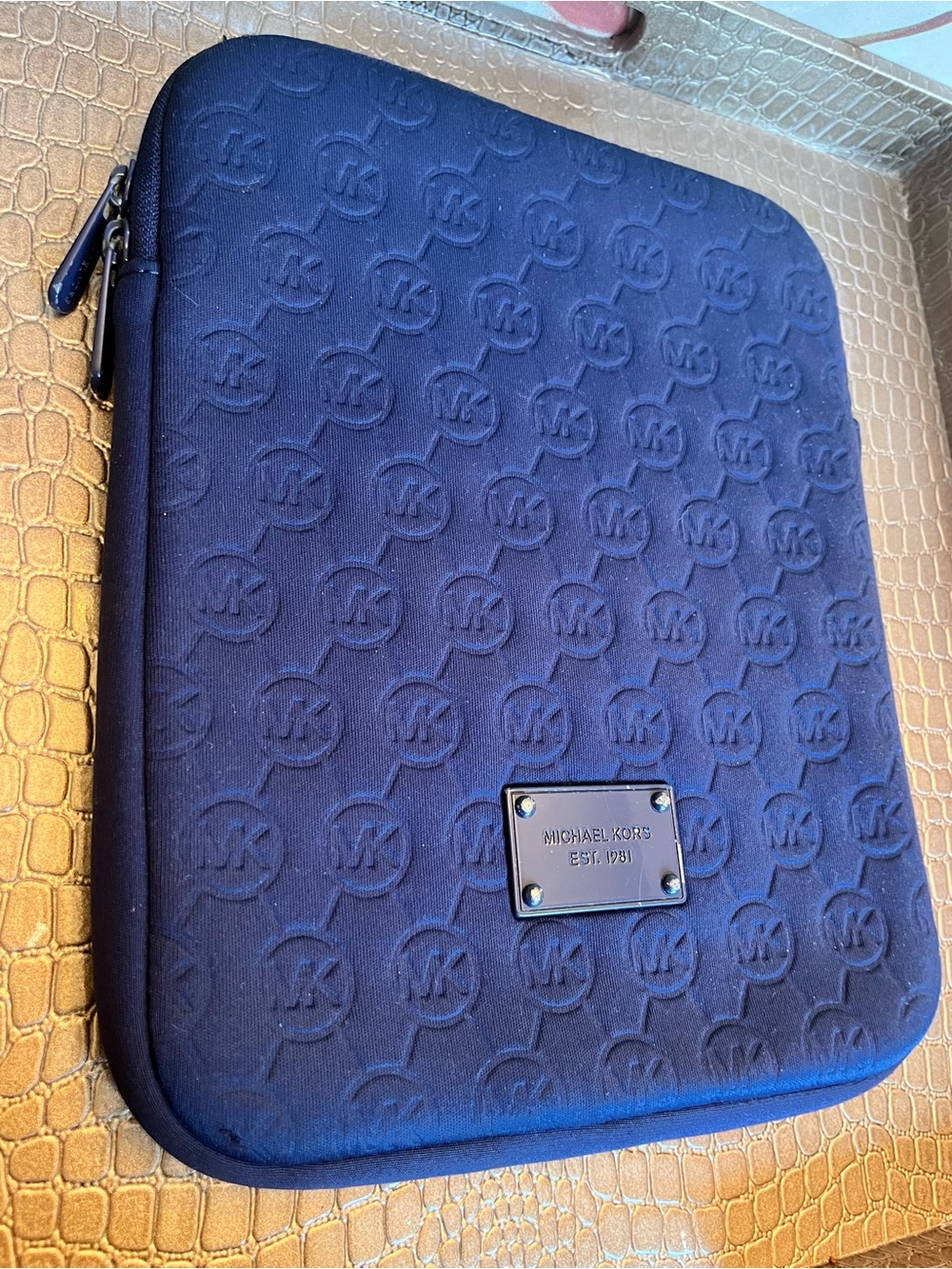 Michael Kors Navy Embossed MK Tablet/Laptop Pouch with Logo Plaque - Picture 5 of 11